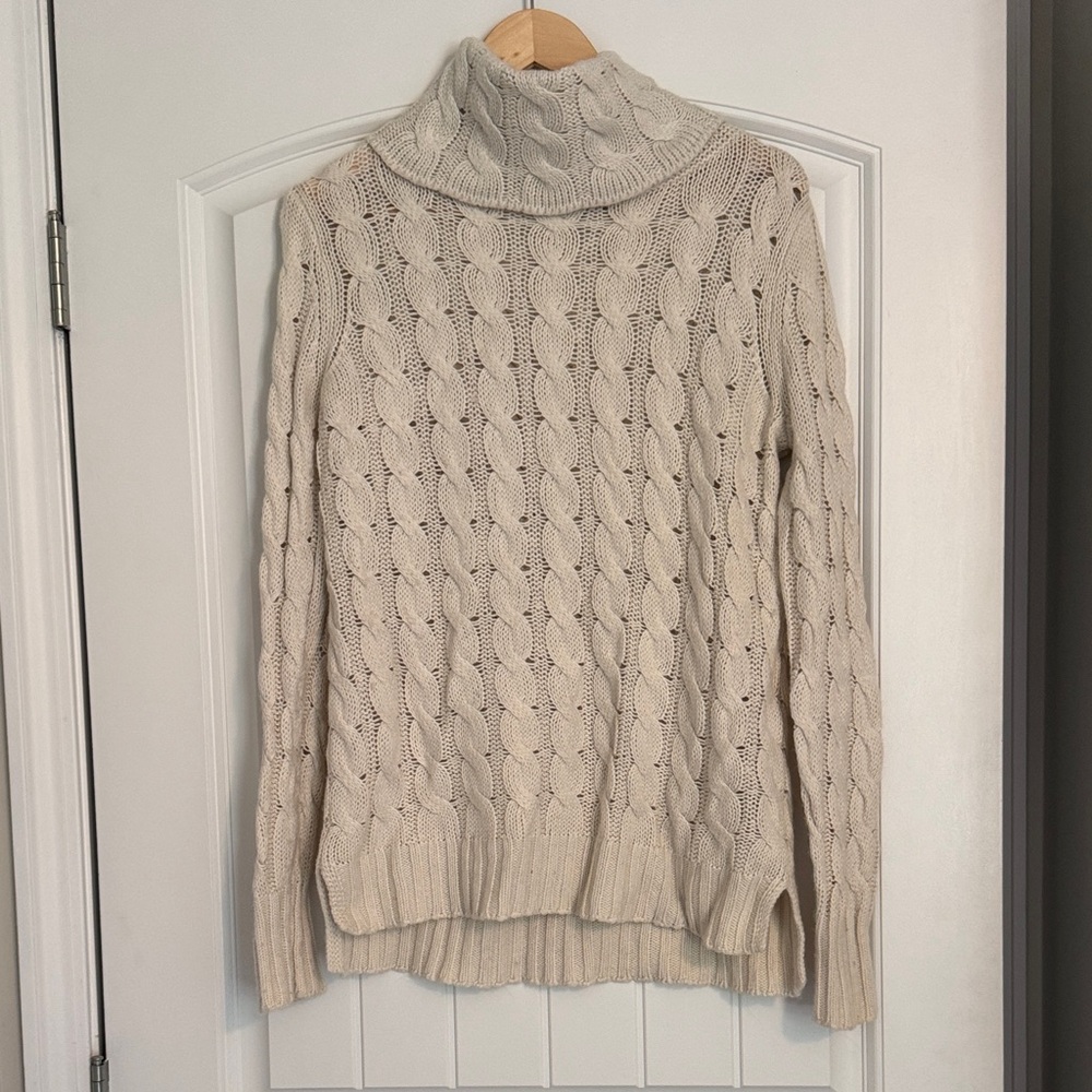 Banana Republic Cream Cable Knit Turtleneck Sweater